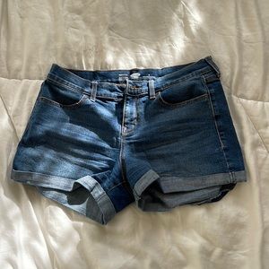 Old Navy Semi-Fitted Jean Shorts, Size 4